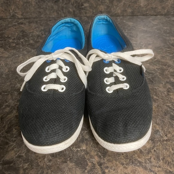 CROCS Black LoPro Long Vamp Plim Sneaker Women Size 7 - Picture 3 of 8